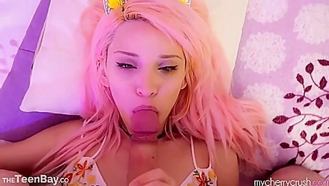 Fragile teen 18+ Sucks Fat Pecker